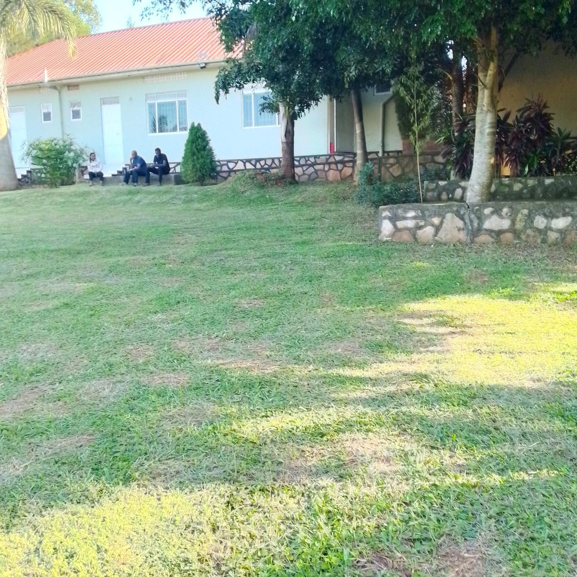 Airport Shoebill Hotel Entebbe Eksteriør bilde